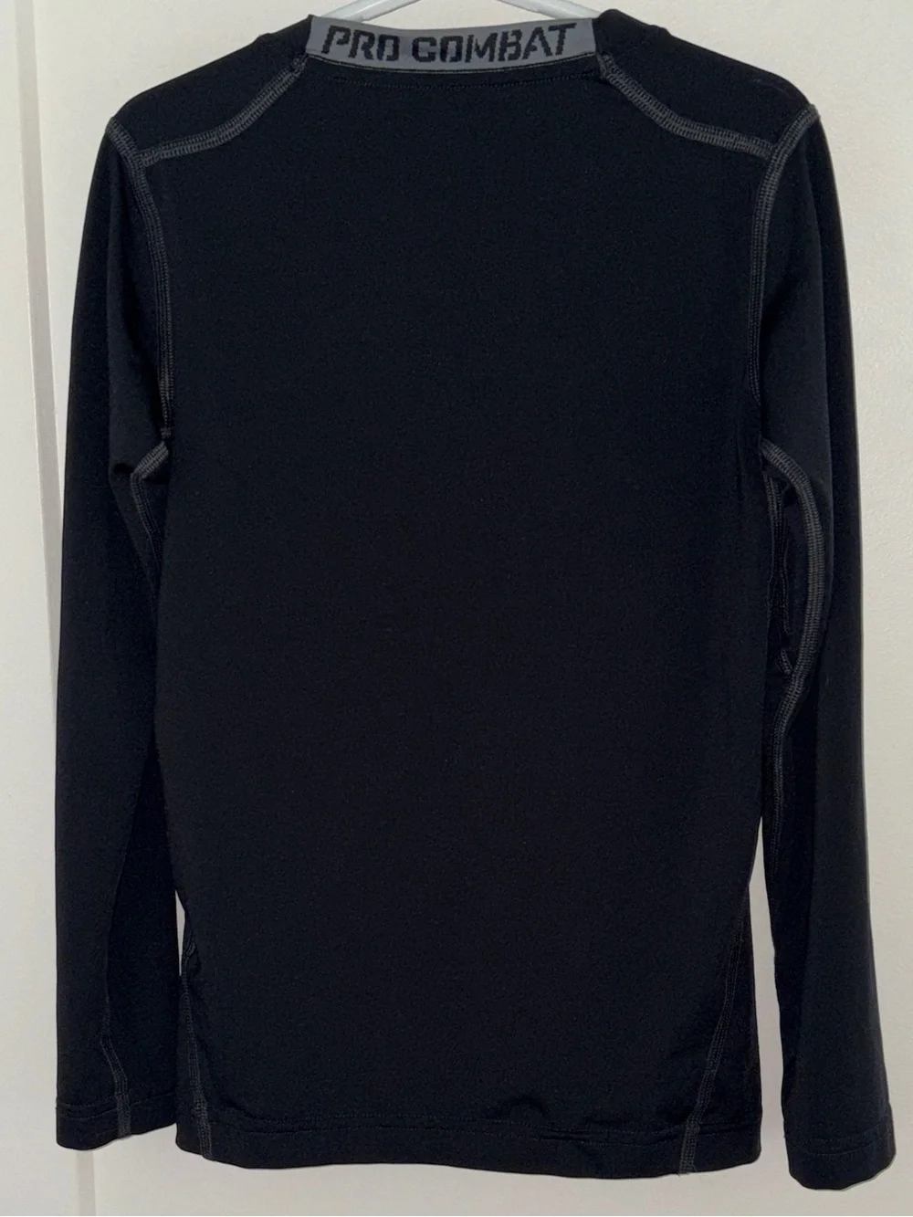 NWOT Nike Pro Combat compression shirt boy's M